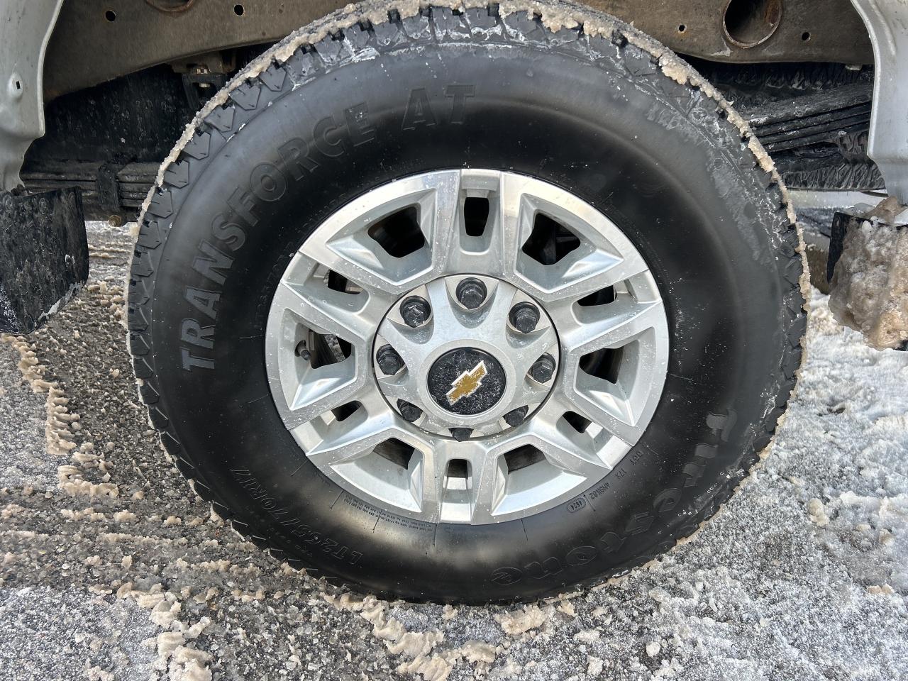 2025 Chevrolet SILVERADO 2500HD LT 159" Photo