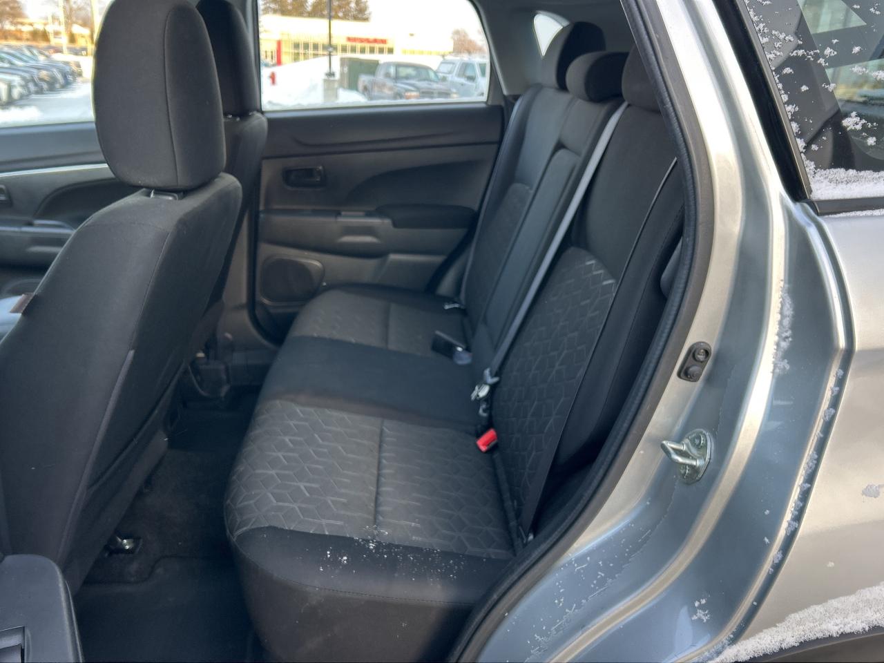 2024 Mitsubishi RVR ES Photo