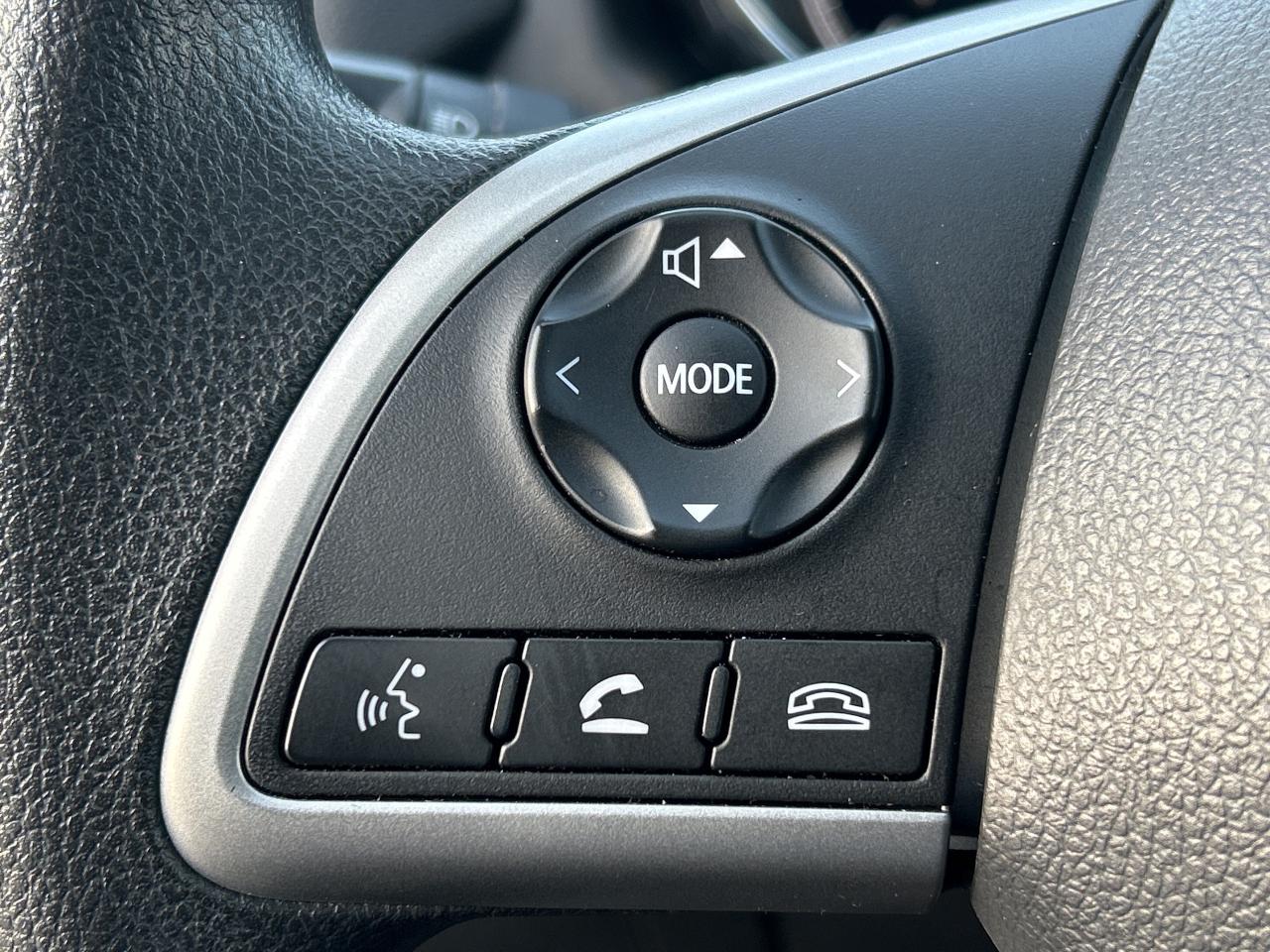 2024 Mitsubishi RVR ES Photo