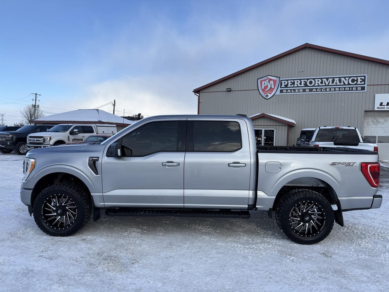 2021 Ford F-150 XLT 4WD SuperCrew 5.5' Box Photo3