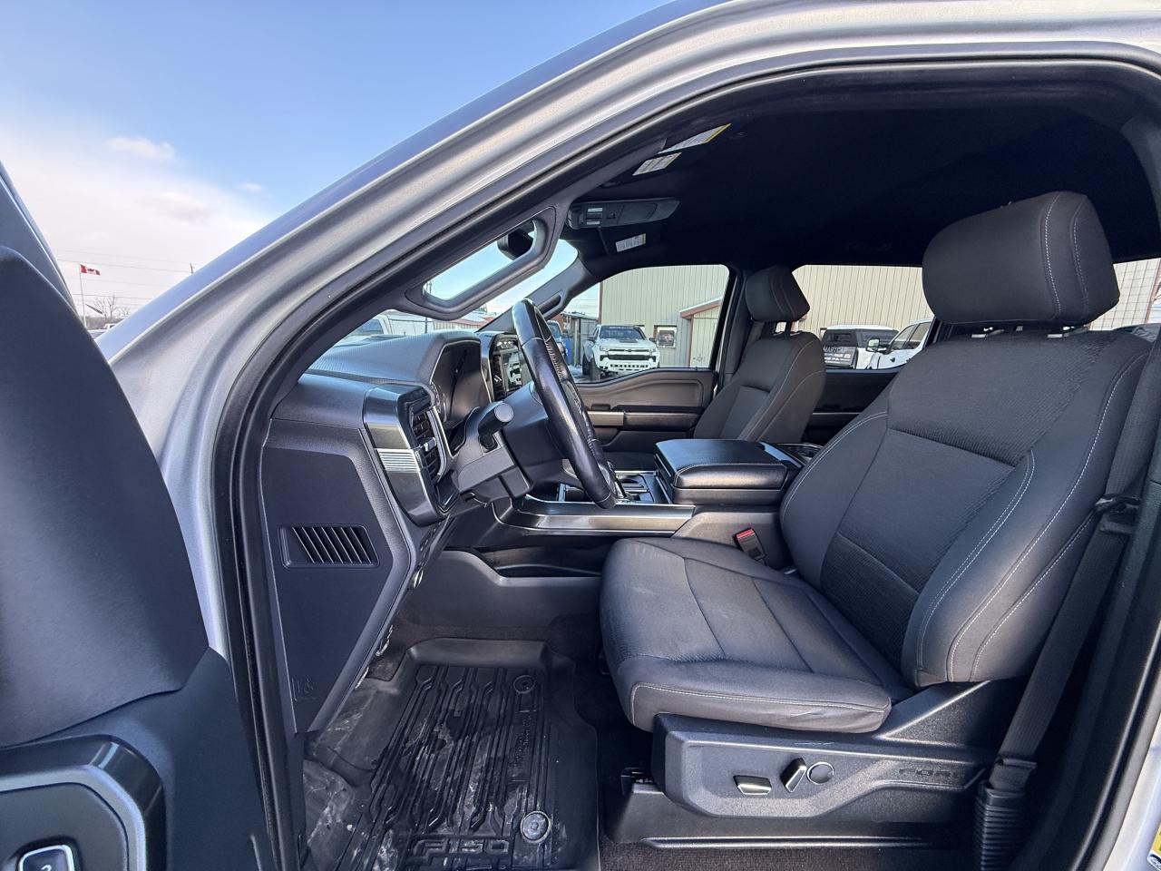 2021 Ford F-150 XLT 4WD SuperCrew 5.5' Box Photo