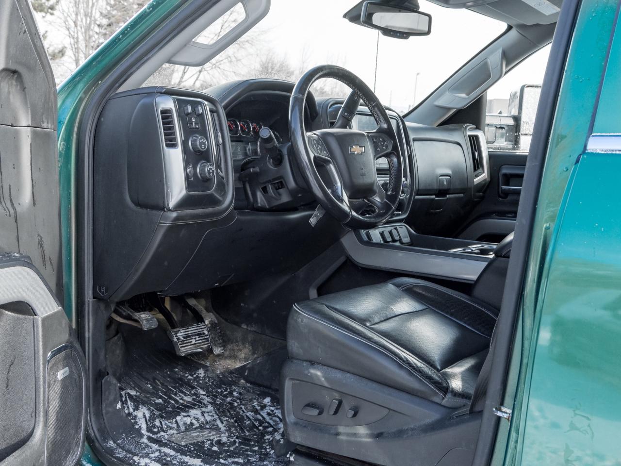 2019 Chevrolet SILVERADO 2500HD 4WD Crew Cab 153.7  LTZ   Certified! Photo