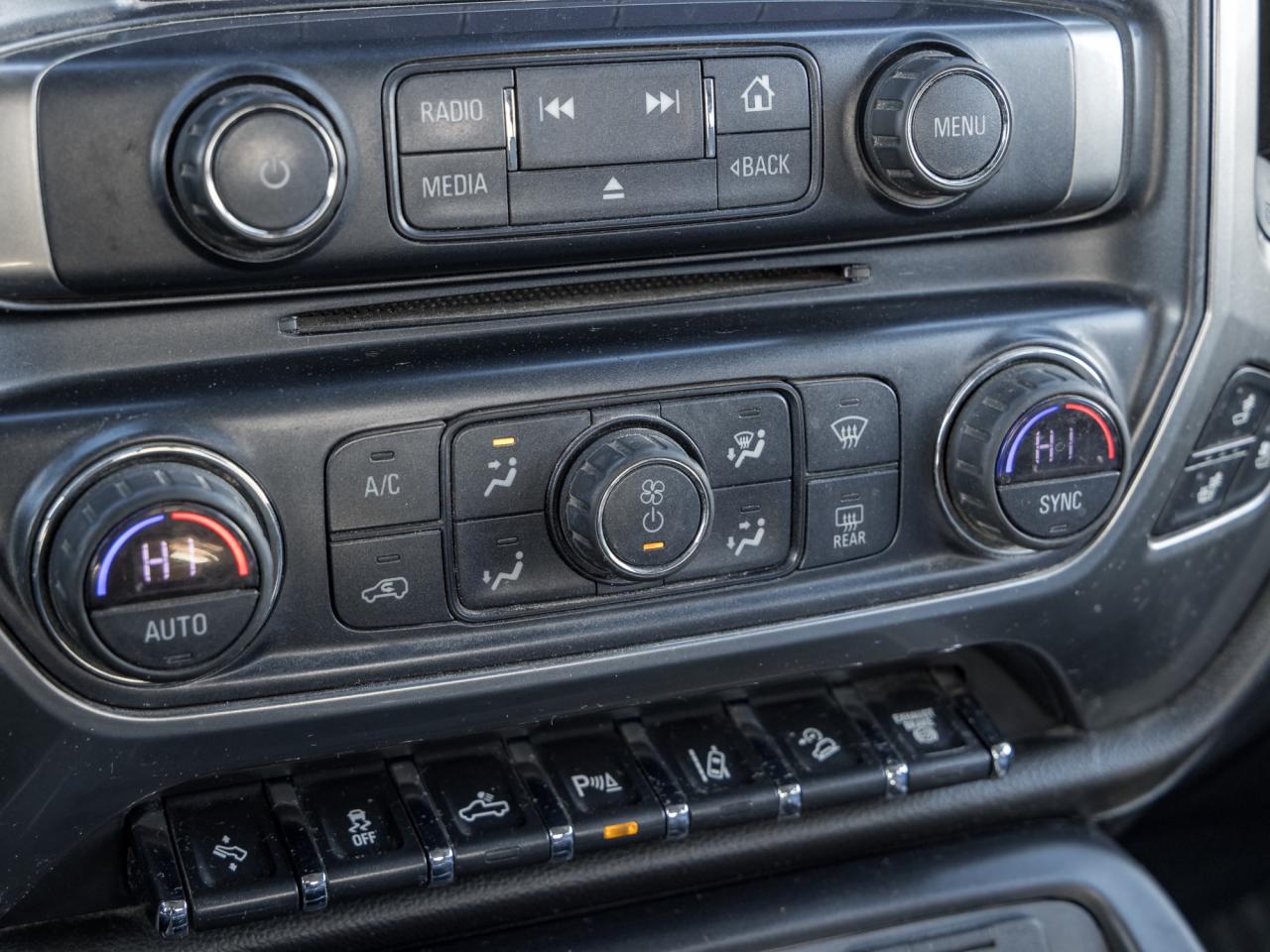 2019 Chevrolet SILVERADO 2500HD 4WD Crew Cab 153.7  LTZ   Certified! Photo