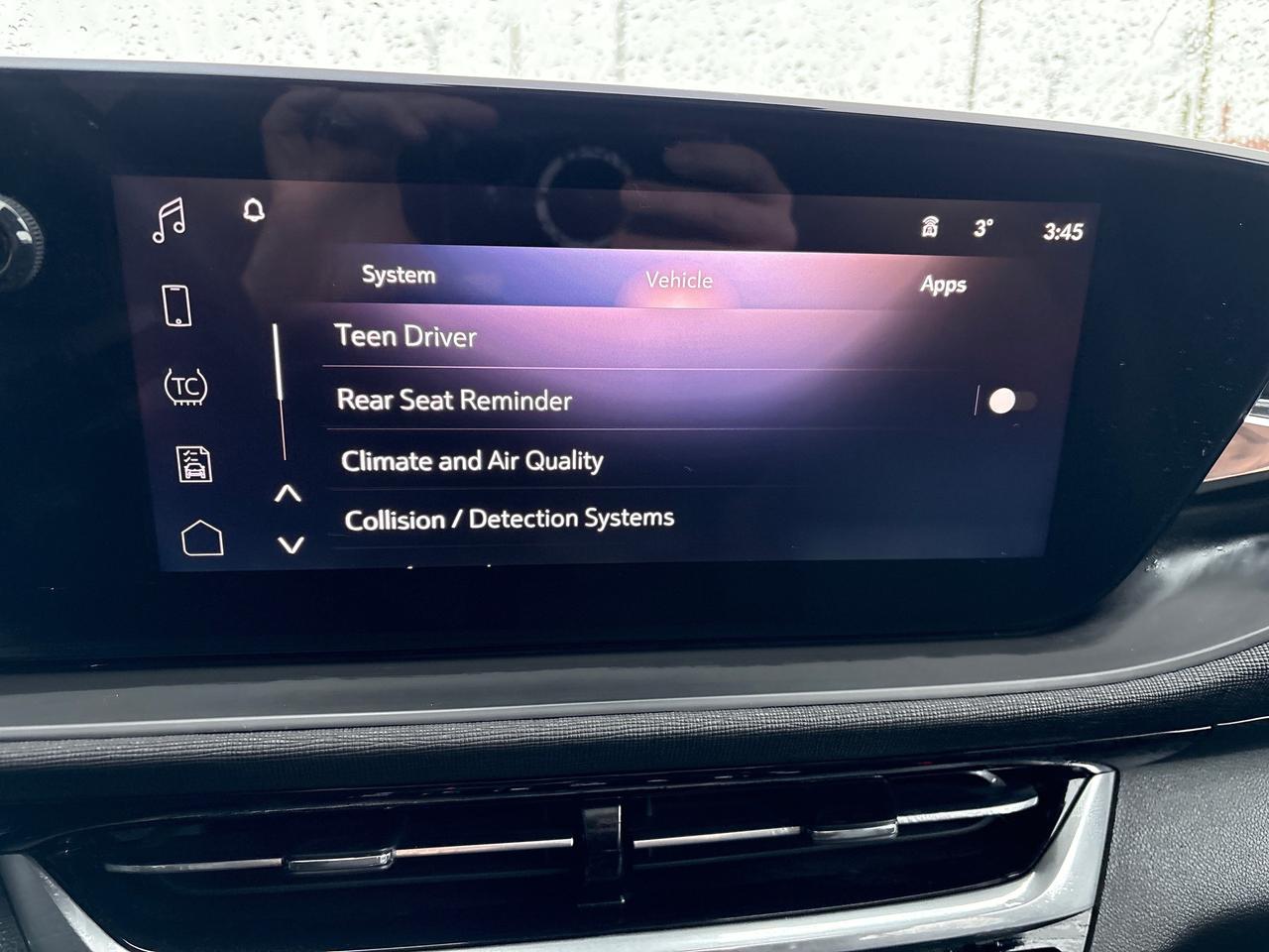 2024 Buick Envista Avenir + Adv Safety Package + 1 Owner Photo