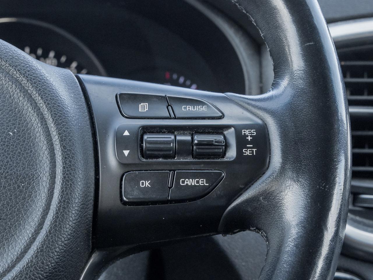 2016 Kia Sorento AWD 4dr 3.3L EX 7-Seater   Certified! Leather! Photo