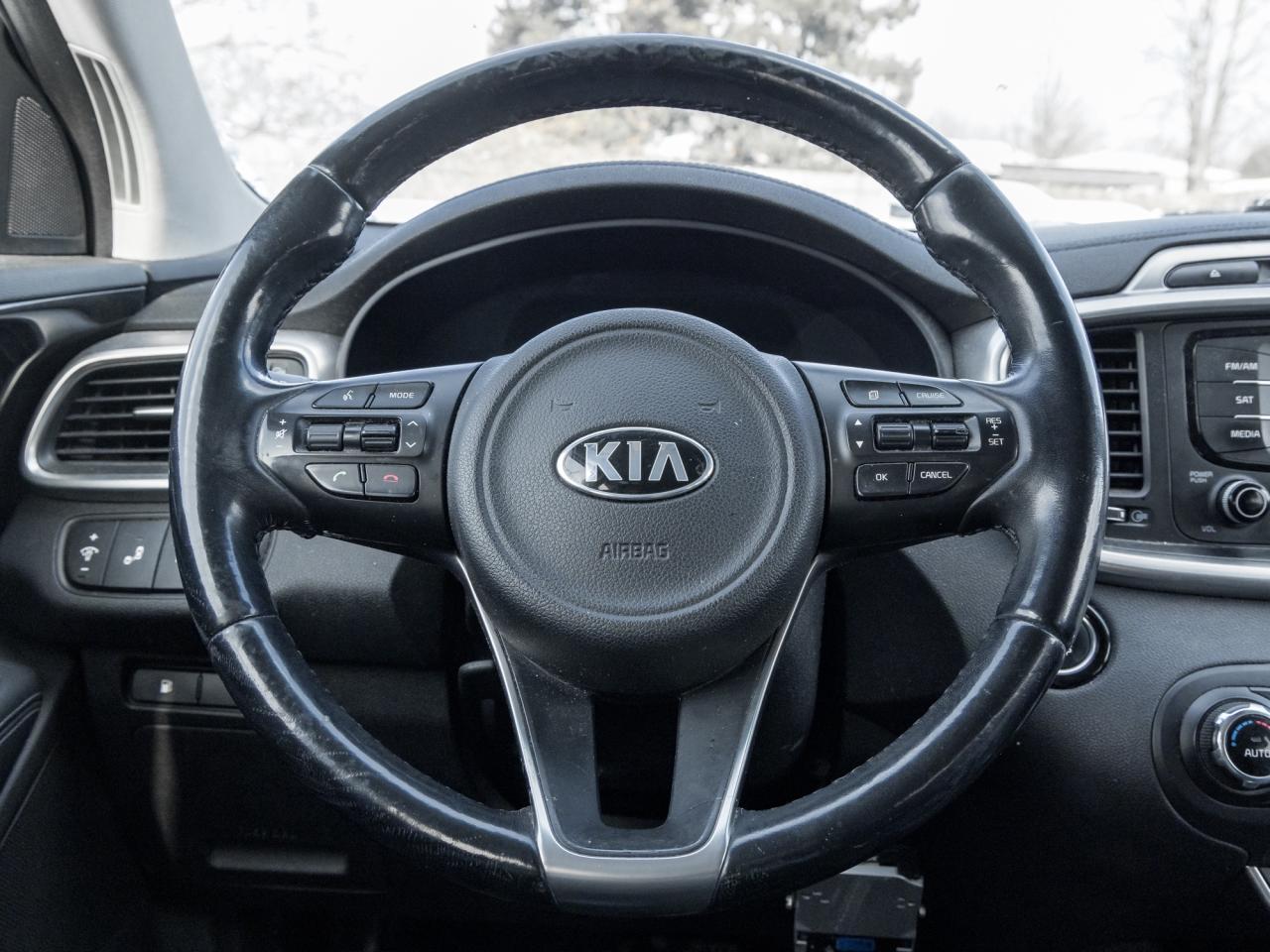 2016 Kia Sorento AWD 4dr 3.3L EX 7-Seater   Certified! Leather! Photo