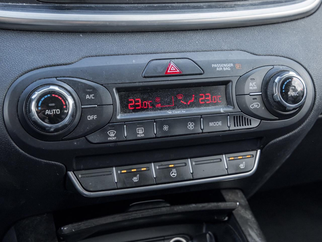 2016 Kia Sorento AWD 4dr 3.3L EX 7-Seater   Certified! Leather! Photo