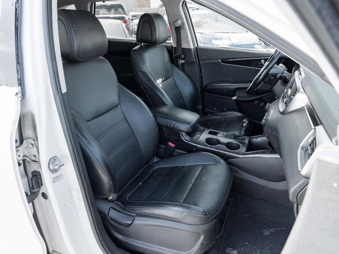 2016 Kia Sorento AWD 4dr 3.3L EX 7-Seater   Certified! Leather! Photo