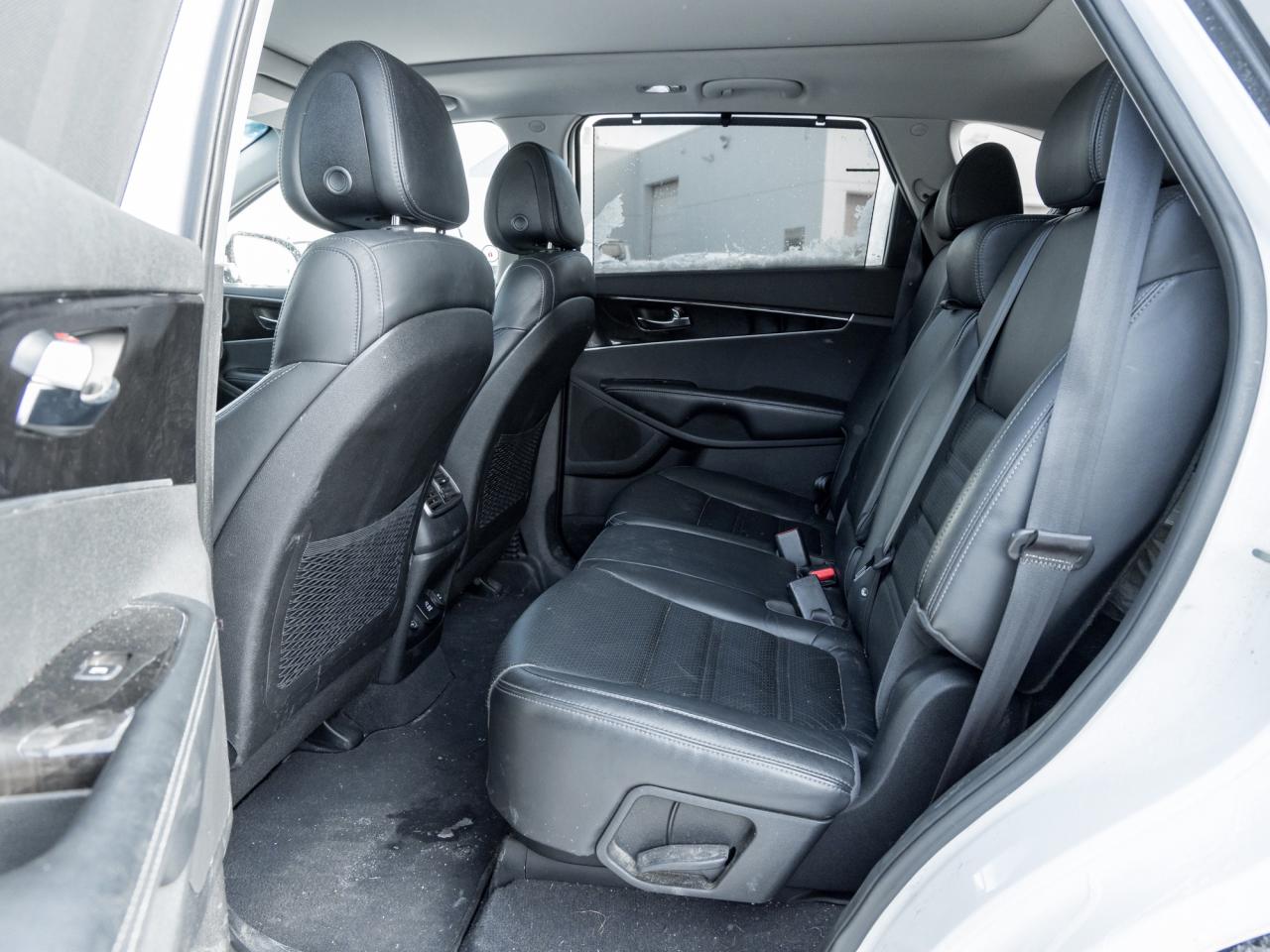 2016 Kia Sorento AWD 4dr 3.3L EX 7-Seater   Certified! Leather! Photo