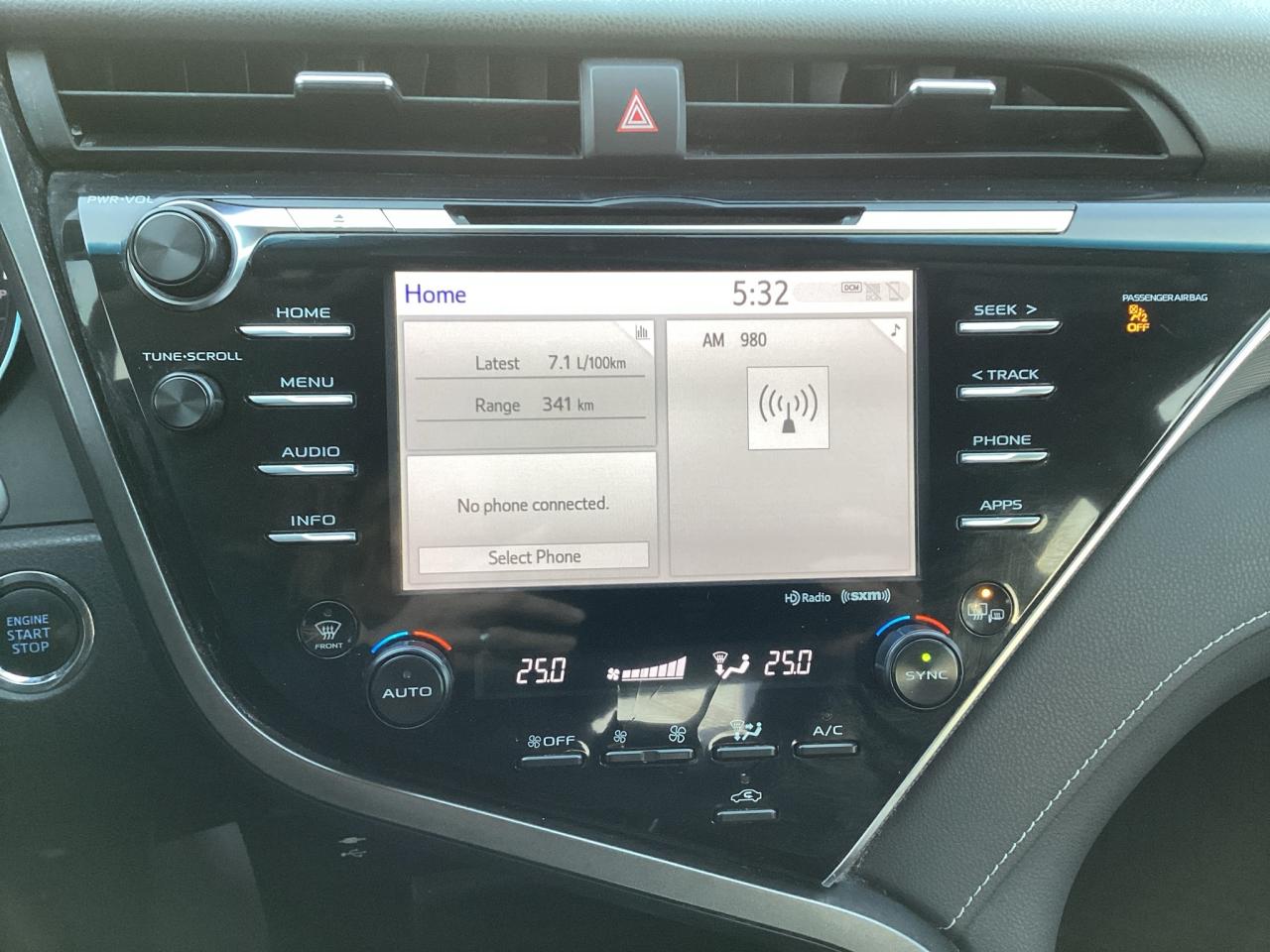 2018 Toyota Camry SE Upgrade Photo