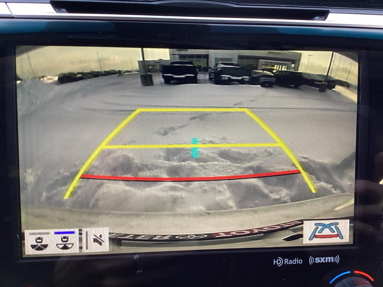 2018 Toyota Camry SE Upgrade Photo