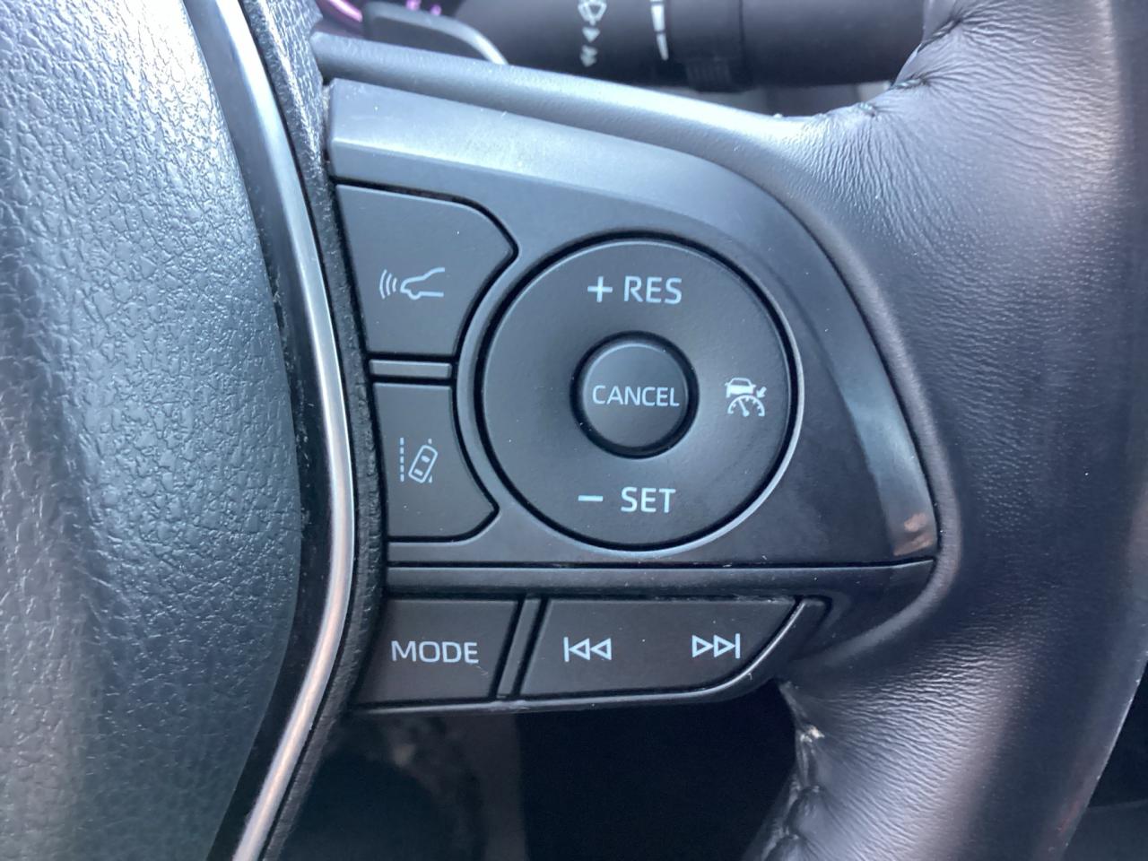 2018 Toyota Camry SE Upgrade Photo