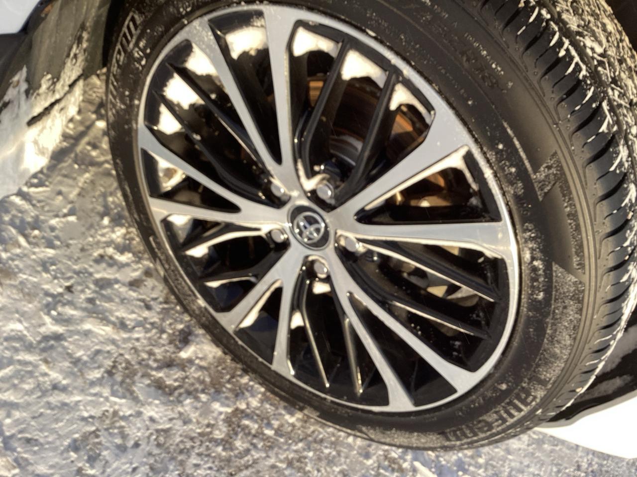 2018 Toyota Camry SE Upgrade Photo