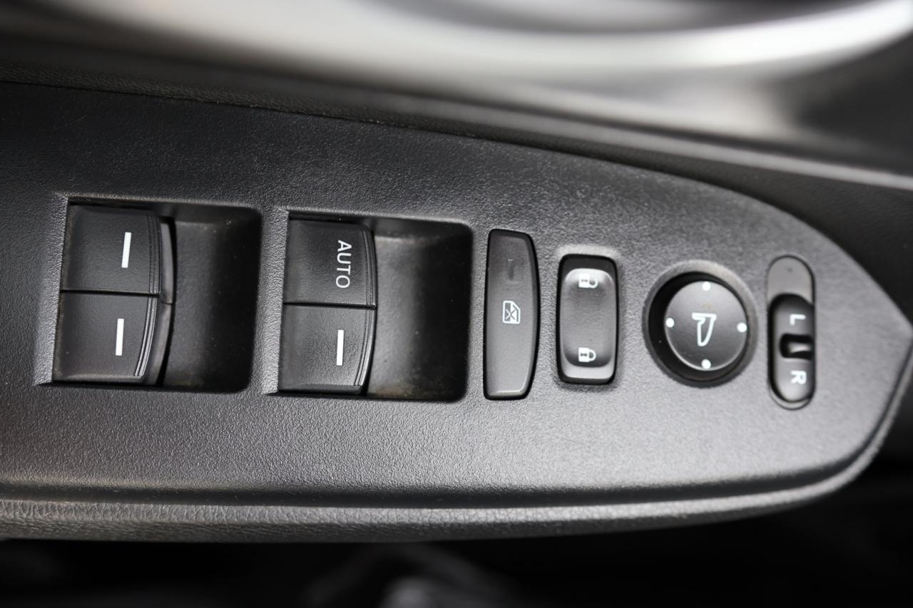 2018 Honda CR-V LX AWD-R STARTER/BACK UP CAM/HEATED SEATS/ BLUETOO Photo