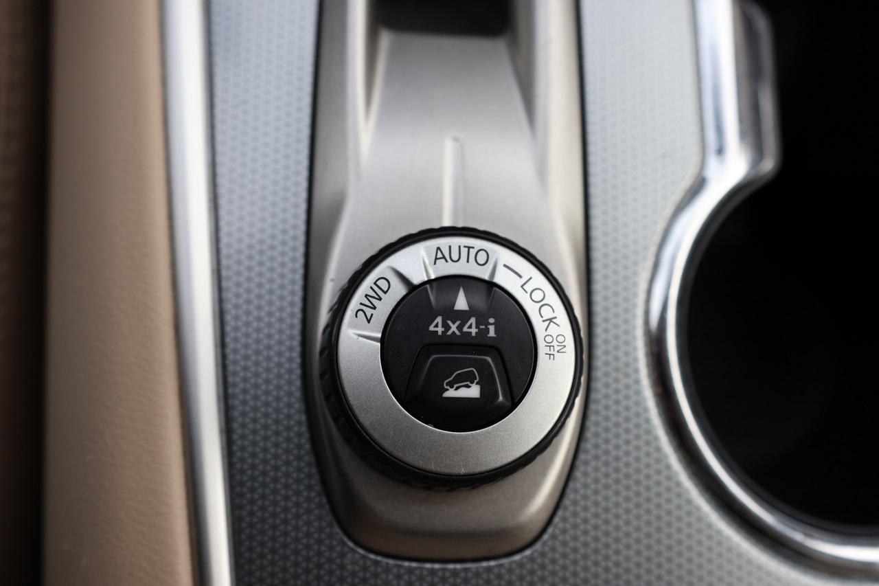 2018 Nissan Pathfinder SL-PREMIUM 4WD-7PASS-R STARTER/NAV/360 CAM/BLIS/KE Photo