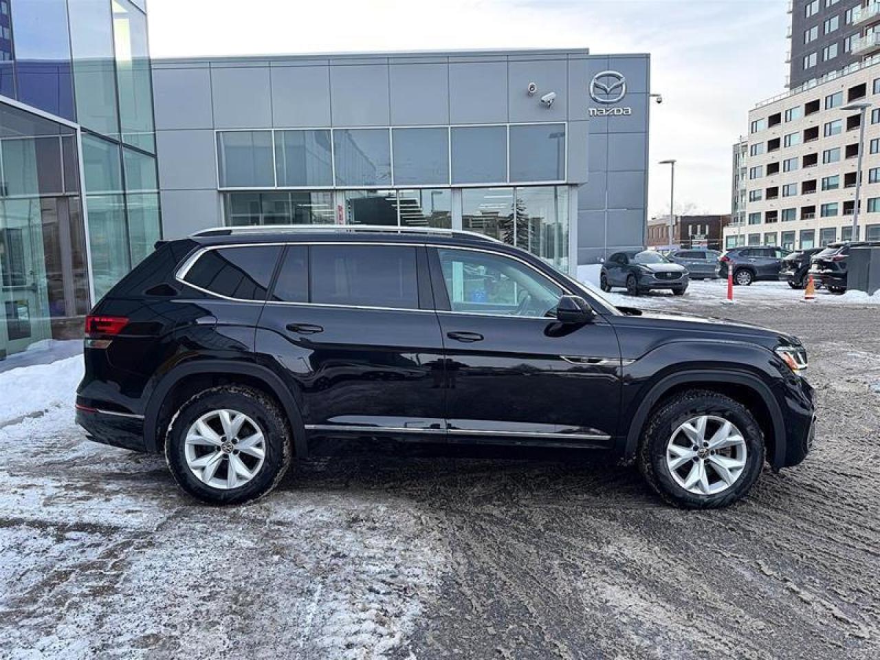 2023 Volkswagen Atlas Execline 3.6L 8sp at w/Tip 4MOTION Photo