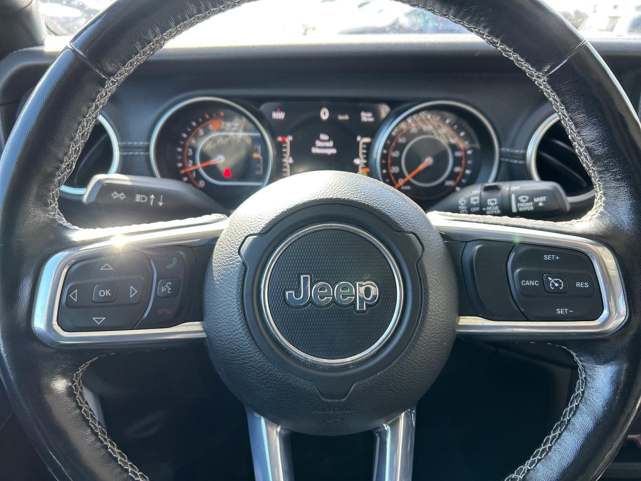 2021 Jeep Wrangler Sahara w/Leather, NAV, Heated Seats, Remote Start Photo