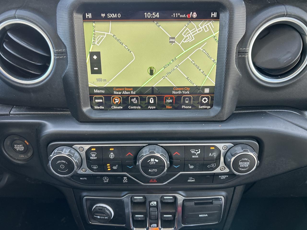 2021 Jeep Wrangler Sahara w/Leather, NAV, Heated Seats, Remote Start Photo