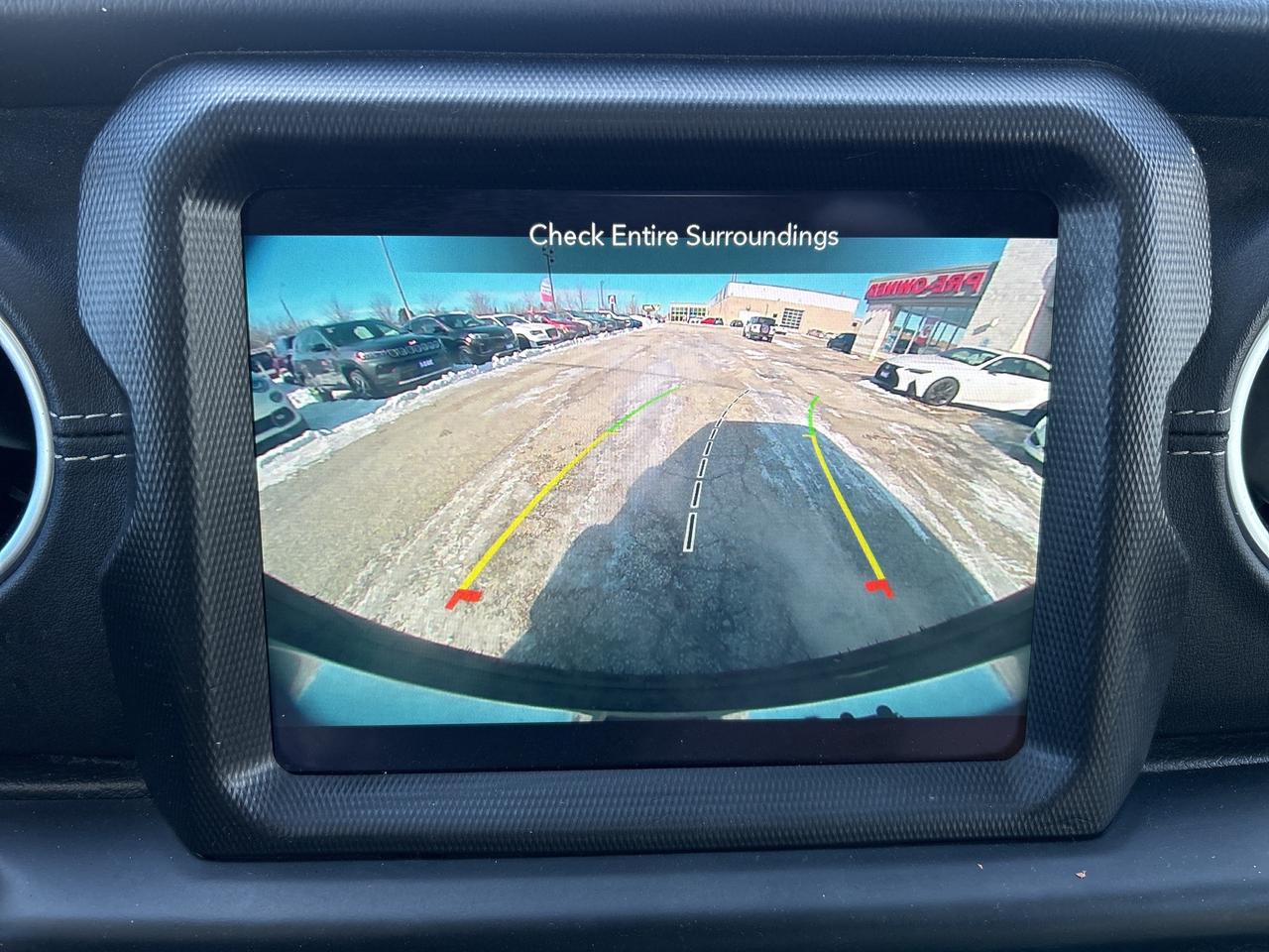 2021 Jeep Wrangler Sahara w/Leather, NAV, Heated Seats, Remote Start Photo