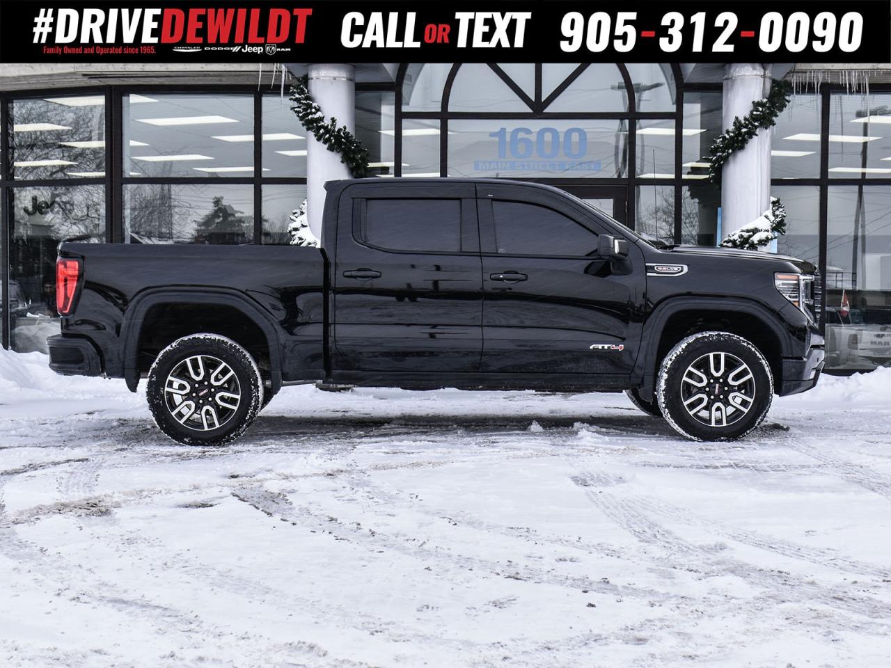 2025 GMC Sierra 1500 AT4   POWER SUNROOF   ONE OWNER Photo