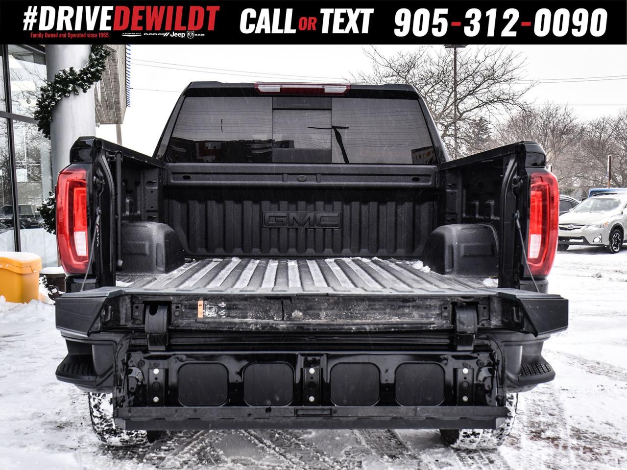 2025 GMC Sierra 1500 AT4   POWER SUNROOF   ONE OWNER Photo