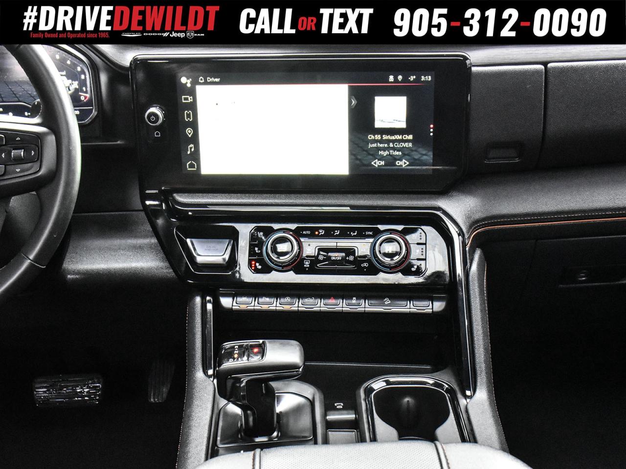 2025 GMC Sierra 1500 AT4   POWER SUNROOF   ONE OWNER Photo