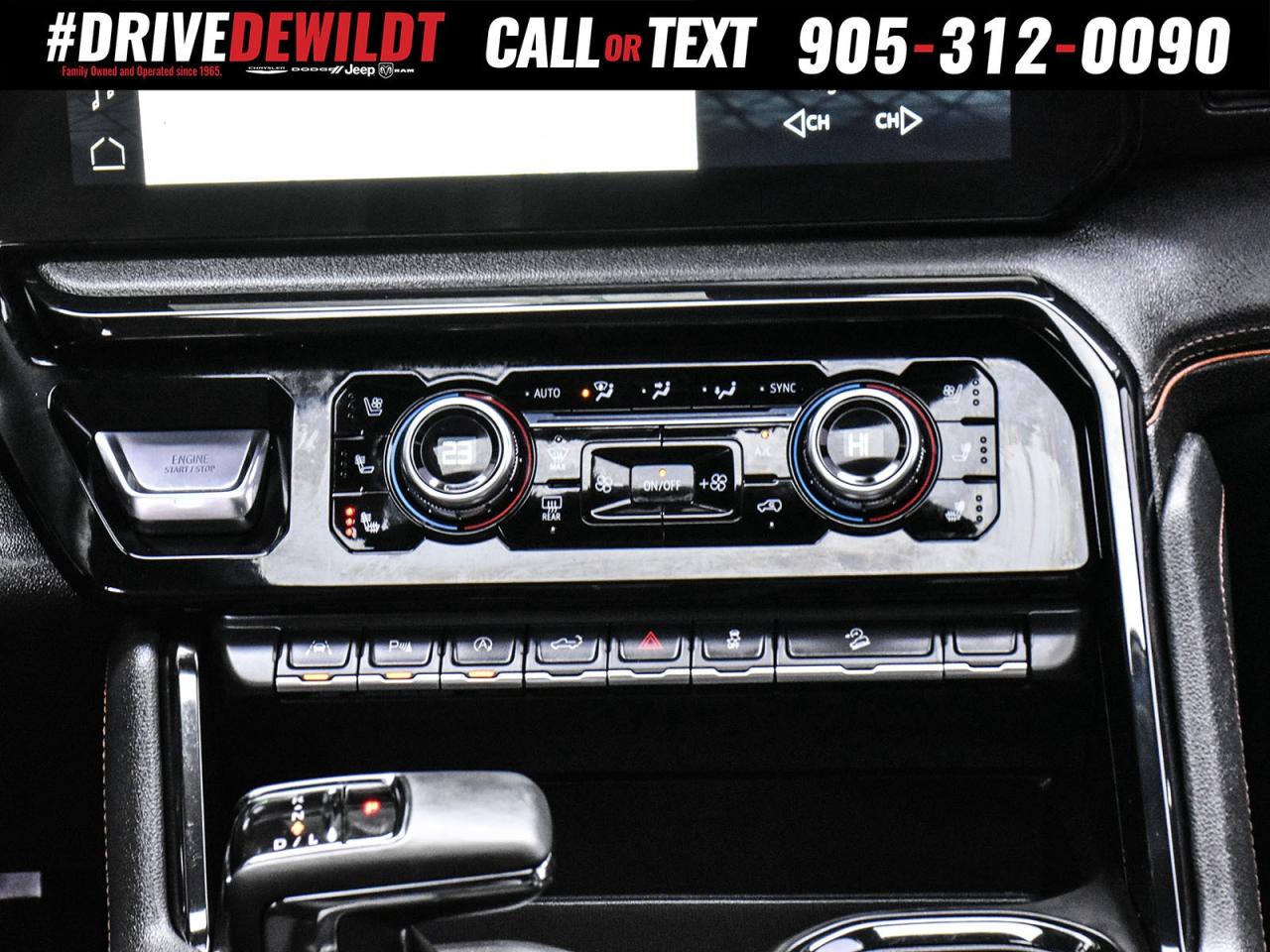 2025 GMC Sierra 1500 AT4   POWER SUNROOF   ONE OWNER Photo