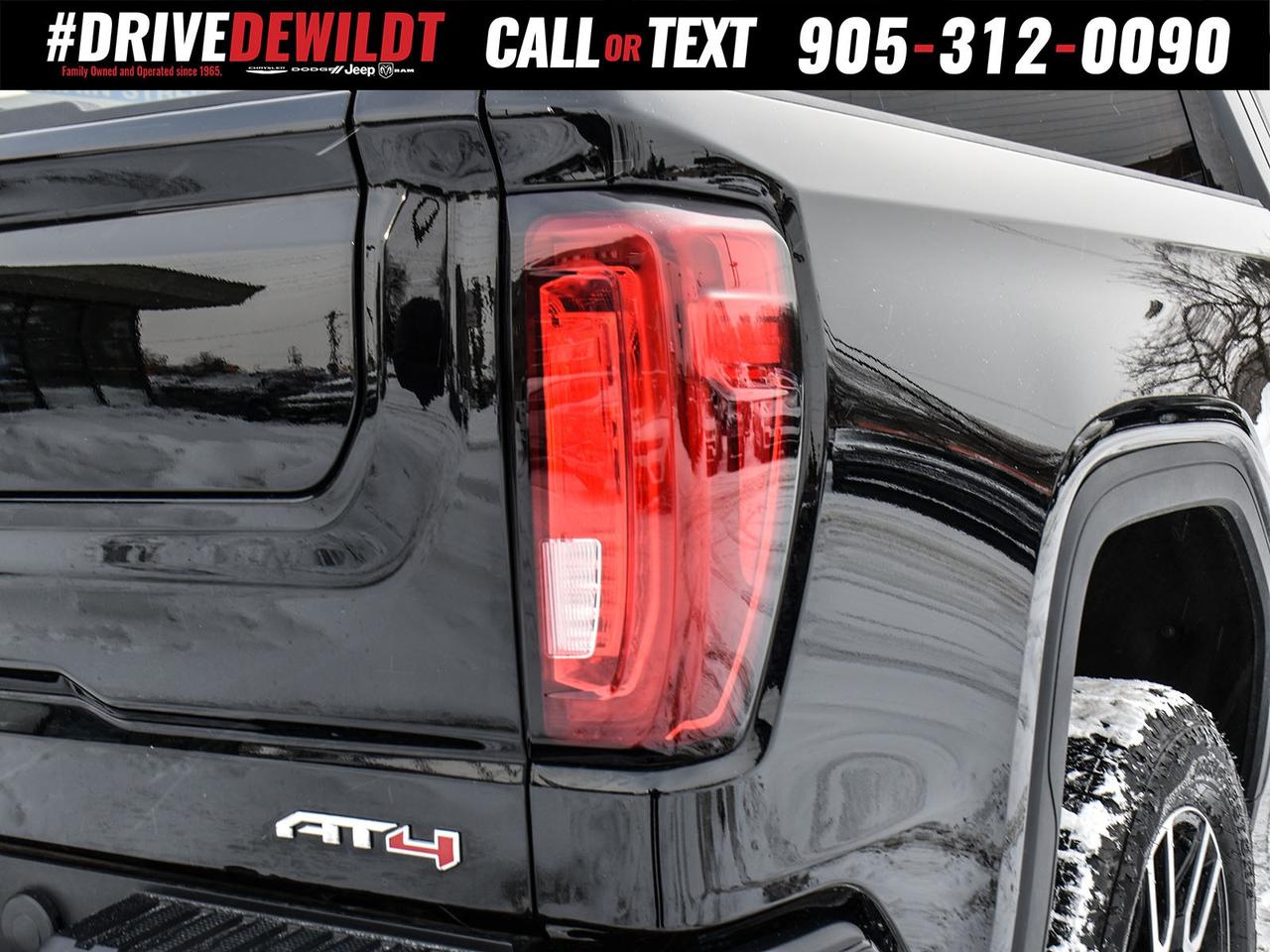 2025 GMC Sierra 1500 AT4   POWER SUNROOF   ONE OWNER Photo