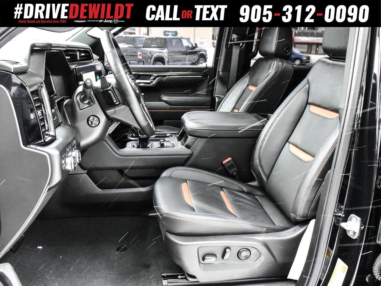 2025 GMC Sierra 1500 AT4   POWER SUNROOF   ONE OWNER Photo