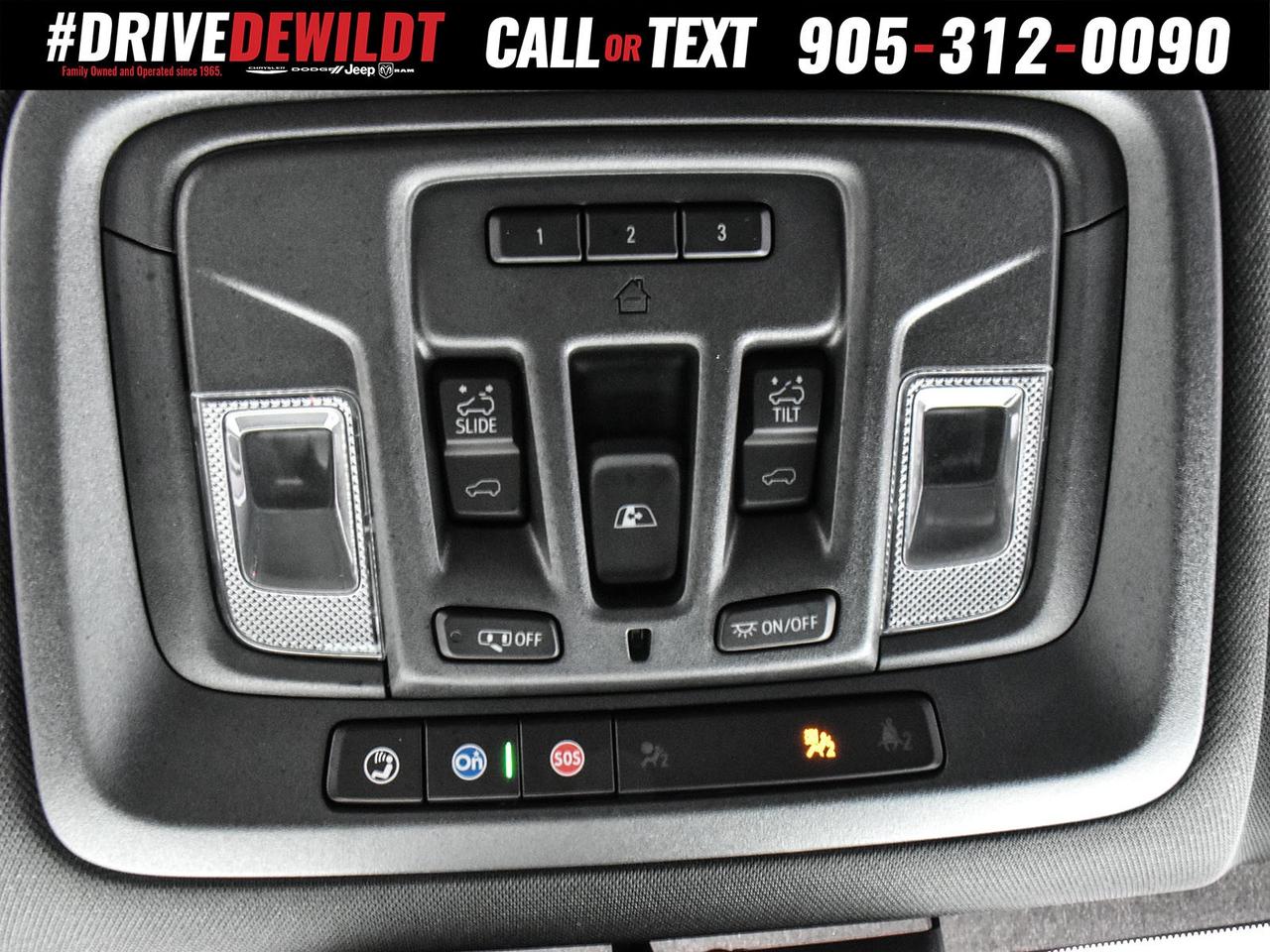 2025 GMC Sierra 1500 AT4   POWER SUNROOF   ONE OWNER Photo