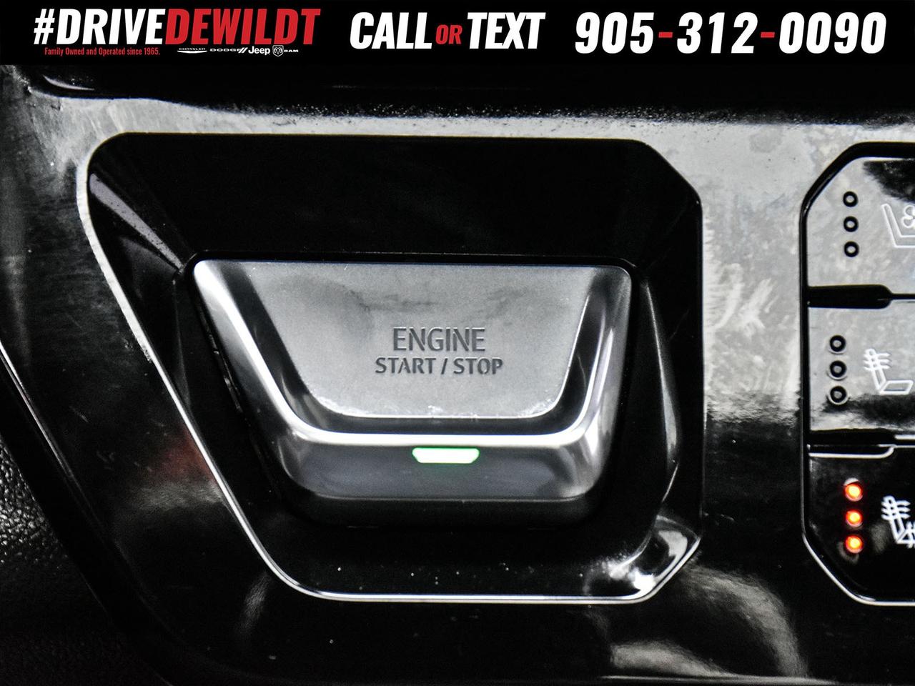 2025 GMC Sierra 1500 AT4   POWER SUNROOF   ONE OWNER Photo