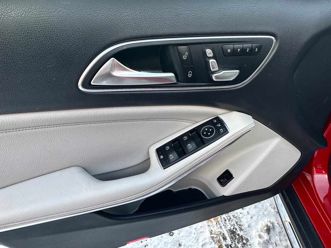 2019 Mercedes-Benz GLA-Class GLA 250 Photo