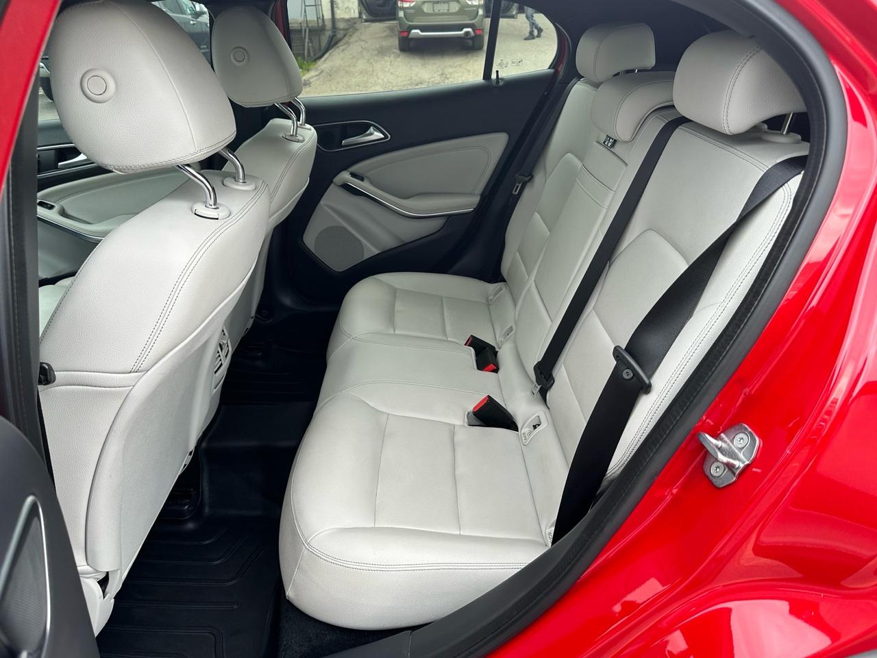 2019 Mercedes-Benz GLA-Class GLA 250 Photo
