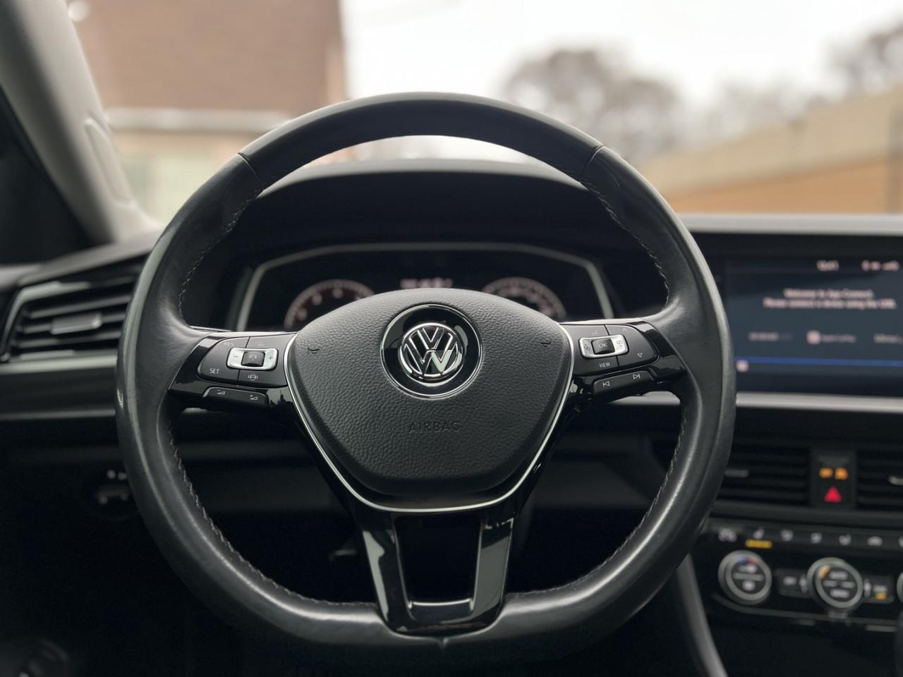 2019 Volkswagen Jetta Highline   Leather   Htd Seats   Alloys Photo