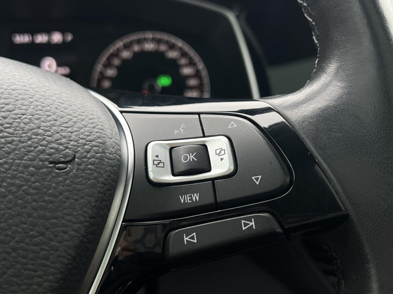 2019 Volkswagen Jetta Highline   Leather   Htd Seats   Alloys Photo