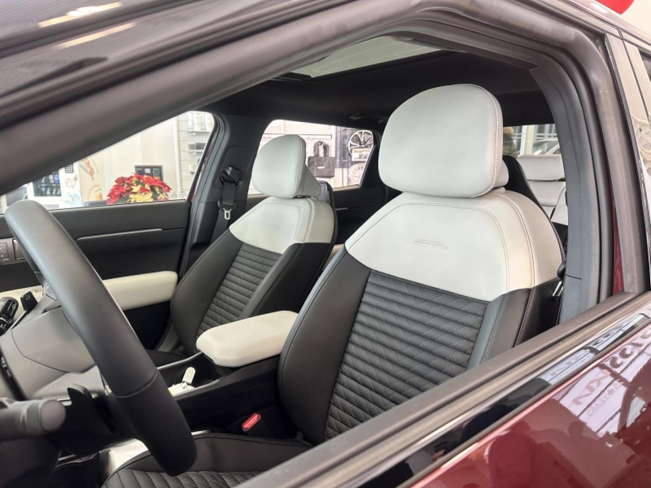 2026 Kia EV4 GT-LINE Photo2