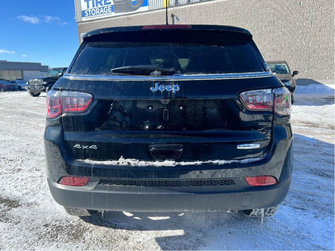 2025 Jeep Compass NORTH 4X4 Photo3