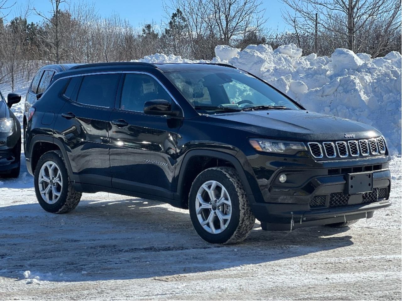 2025 Jeep Compass NORTH 4X4 Photo