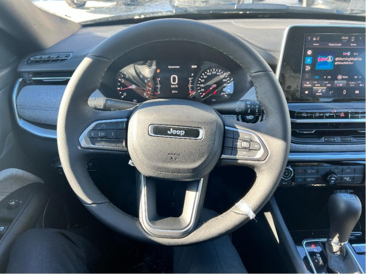 2025 Jeep Compass NORTH 4X4 Photo