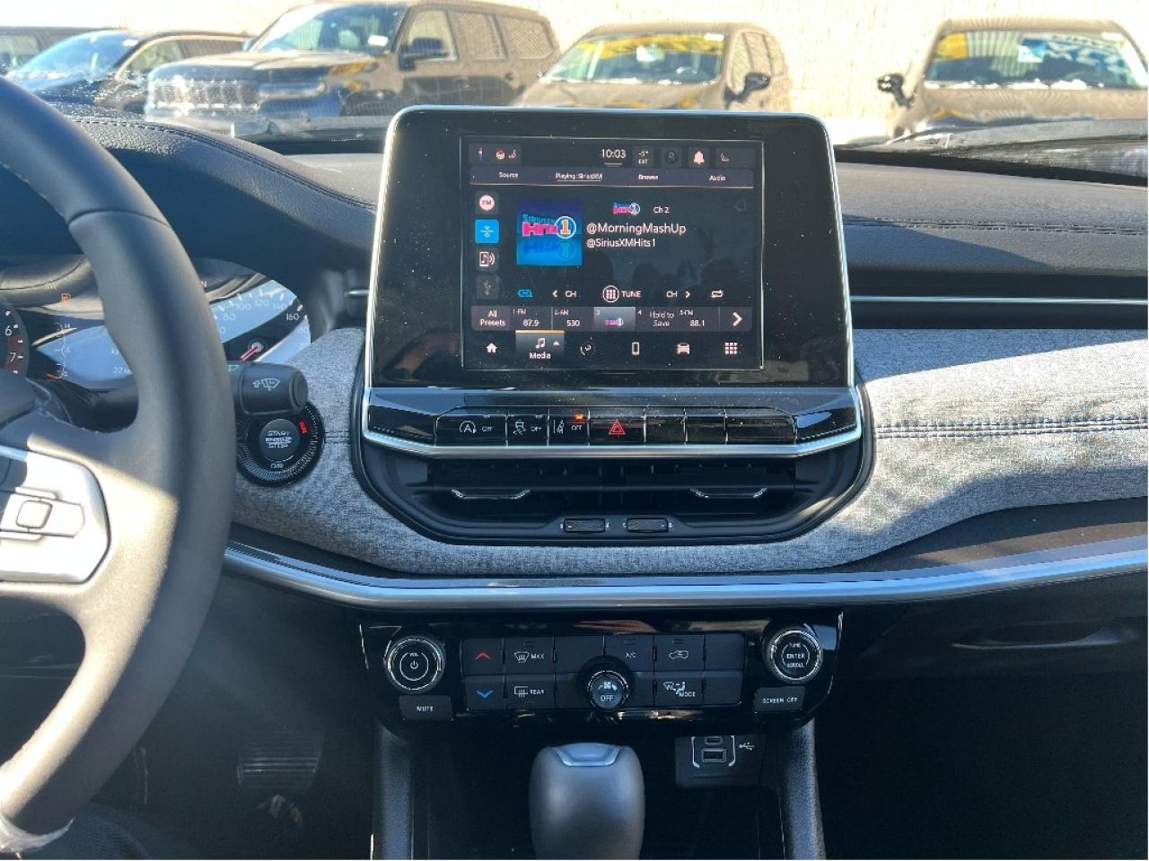 2025 Jeep Compass NORTH 4X4 Photo