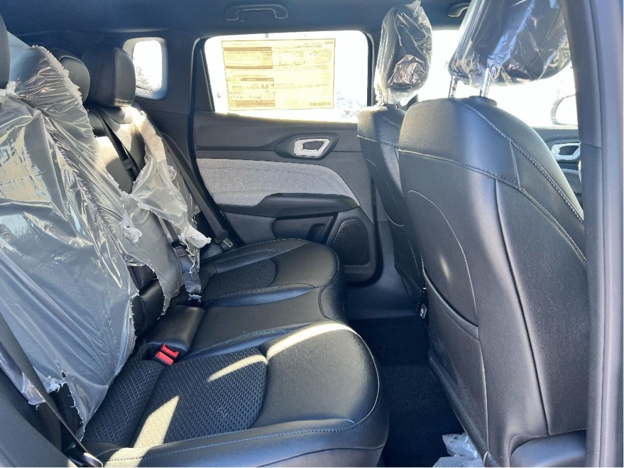 2025 Jeep Compass NORTH 4X4 Photo