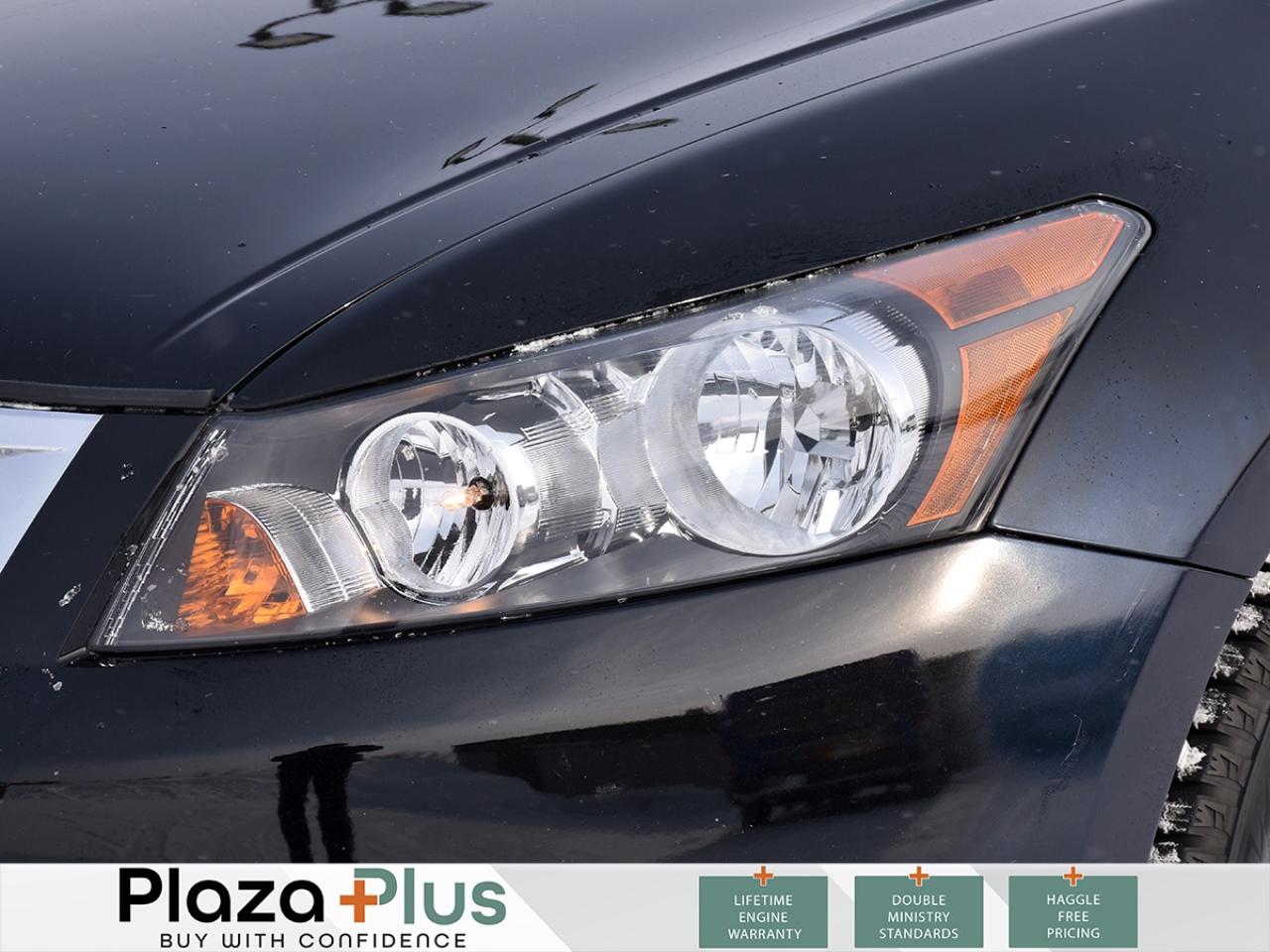 2010 Honda Accord Sedan LX   62,200KM   CLEAN CARFAX   VERY LOW KM   NO RU Photo