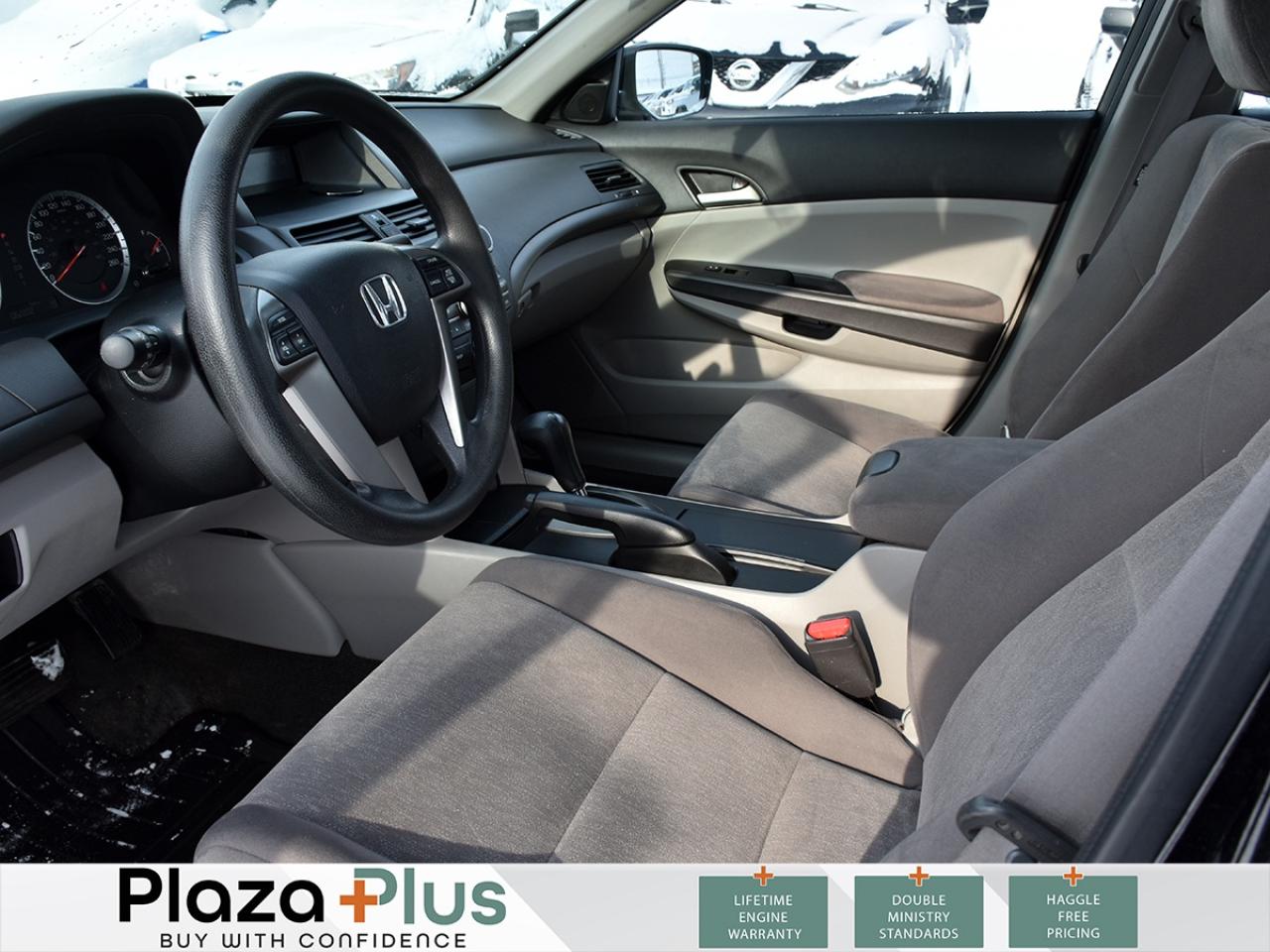 2010 Honda Accord Sedan LX   62,200KM   CLEAN CARFAX   VERY LOW KM   NO RU Photo