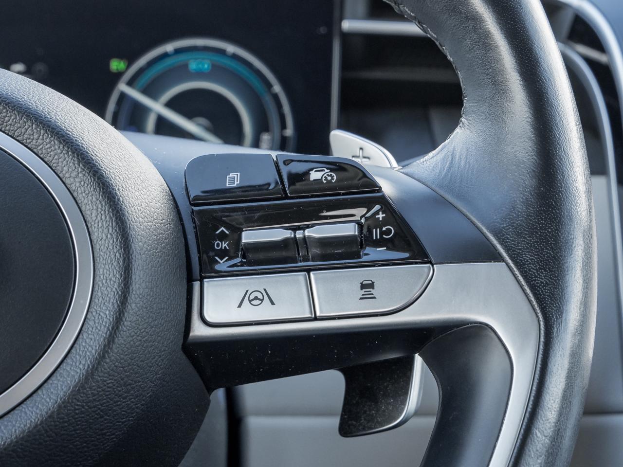 2023 Hyundai Tucson Hybrid Ultimate AWD   Local trade Photo