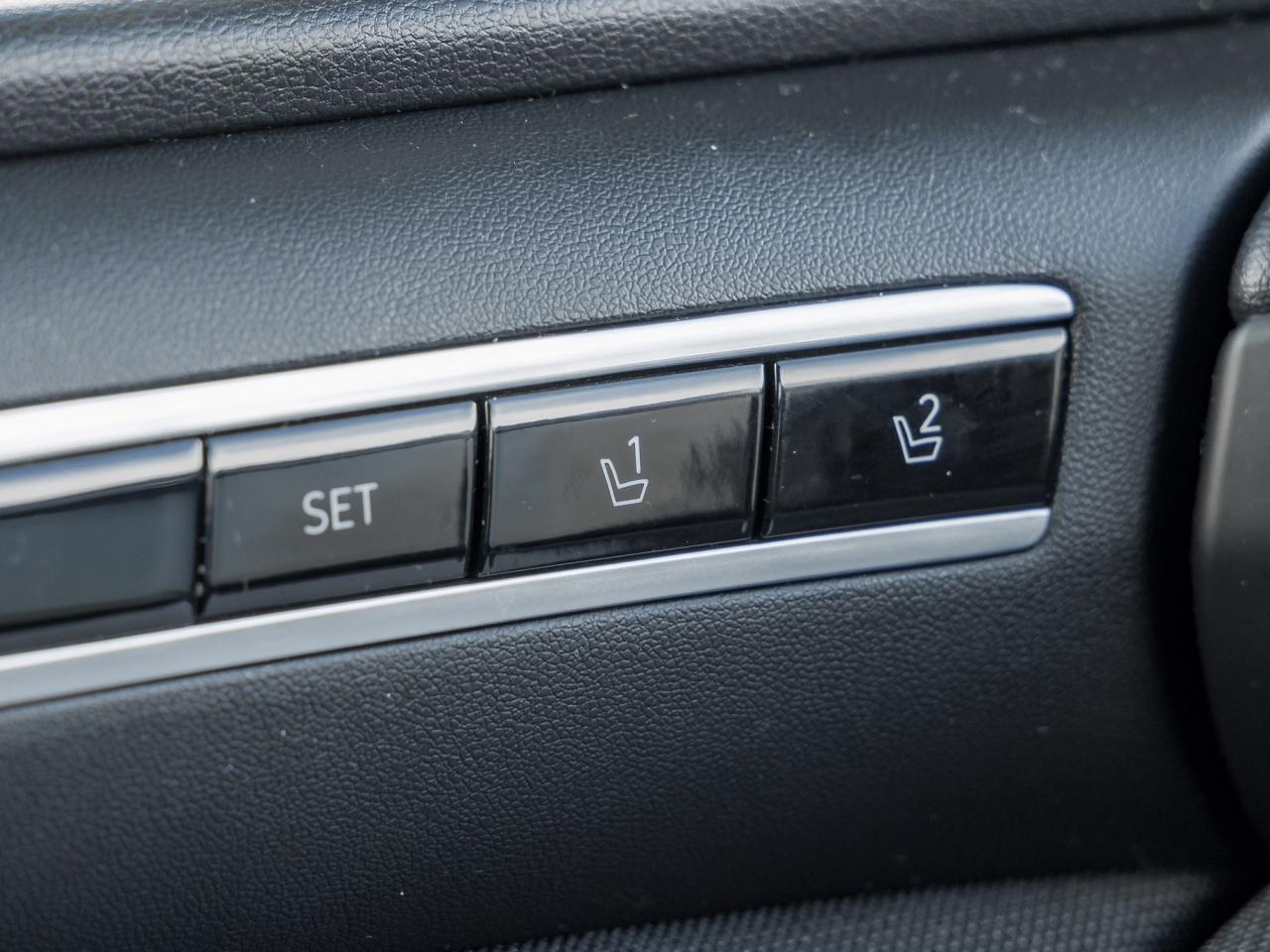 2023 Hyundai Tucson Hybrid Ultimate AWD   Local trade Photo