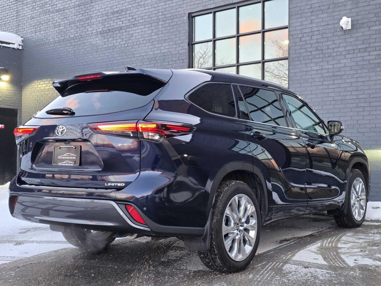 2025 Toyota Highlander HYBRID Limited AWD Photo