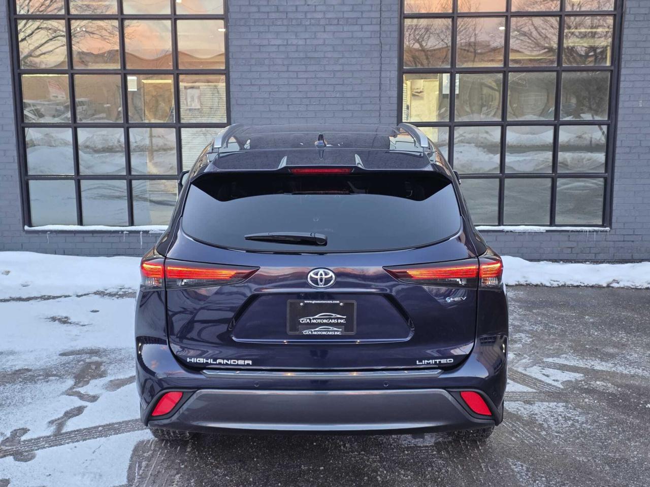 2025 Toyota Highlander HYBRID Limited AWD Photo