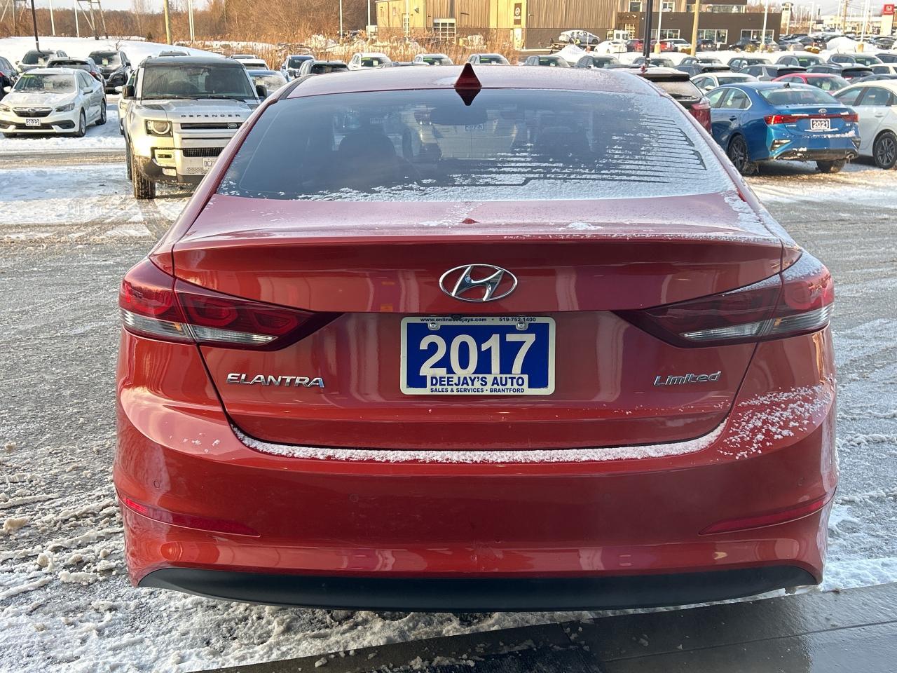 2017 Hyundai Elantra Limited Photo4