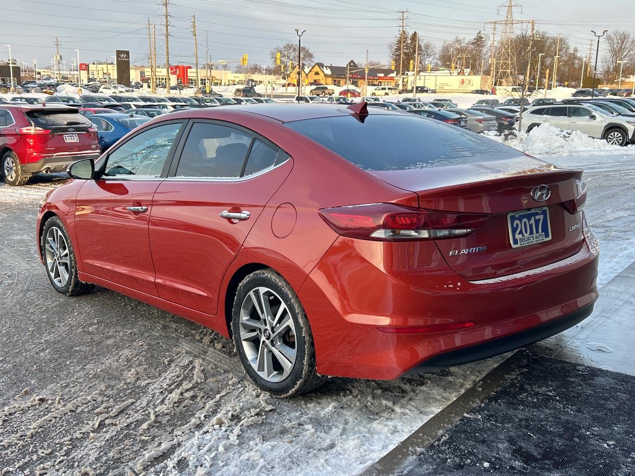 2017 Hyundai Elantra Limited Photo