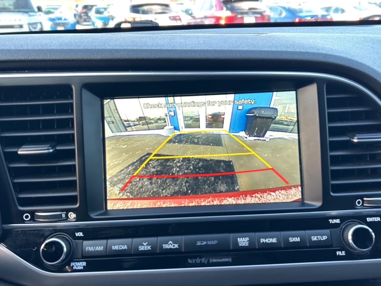 2017 Hyundai Elantra Limited Photo